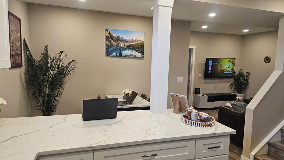 TV and multimedia, Kitchen or kitchenette