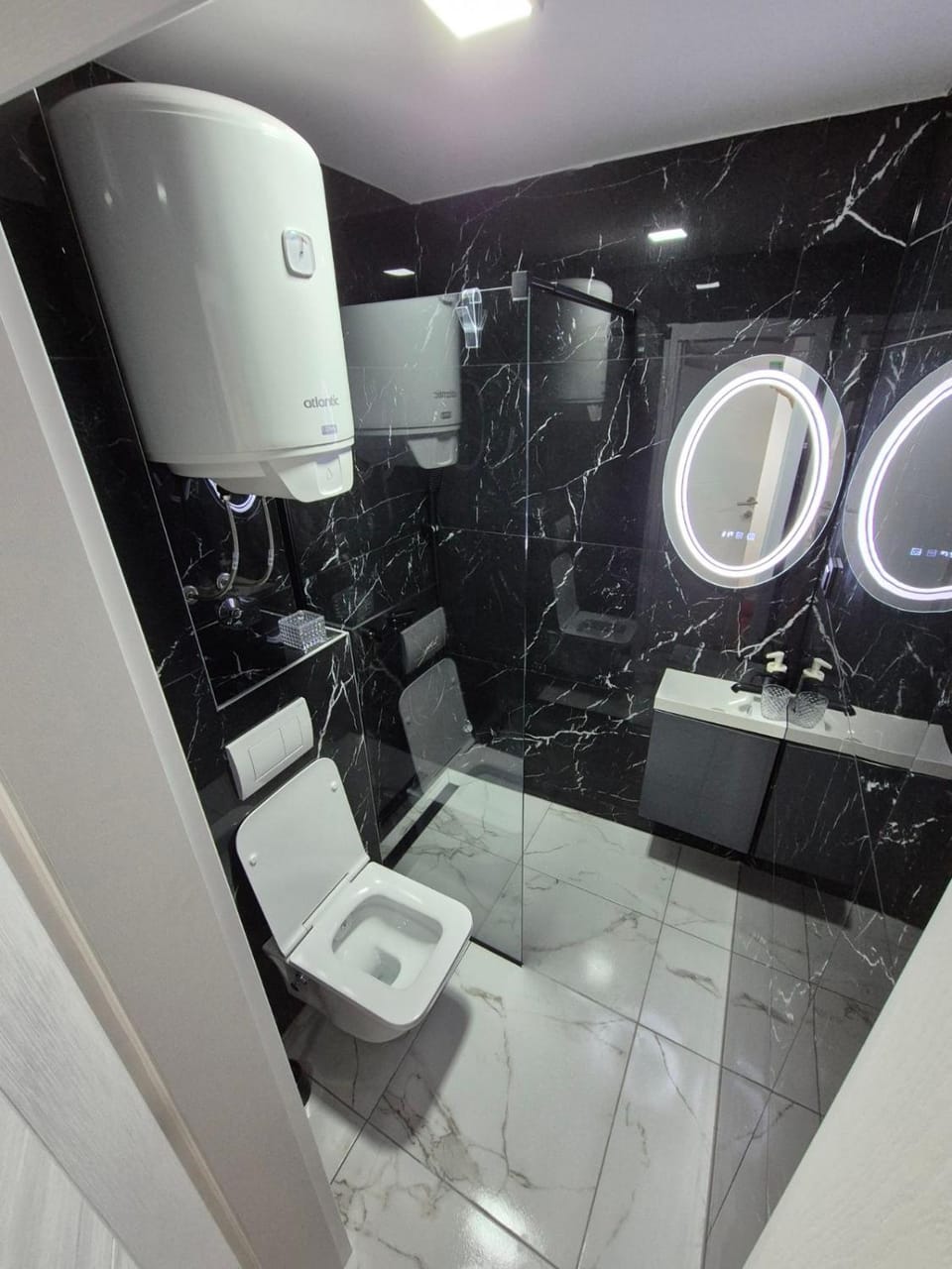 Shower, Toilet, Bathroom