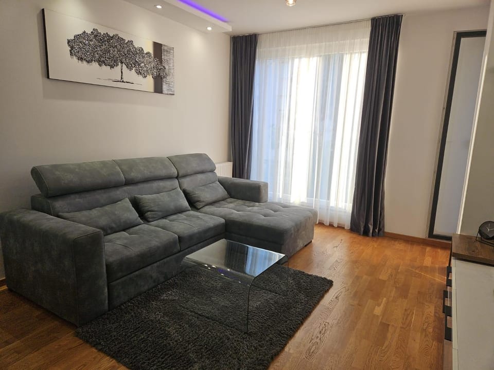 Living room, Decorative detail, Seating area