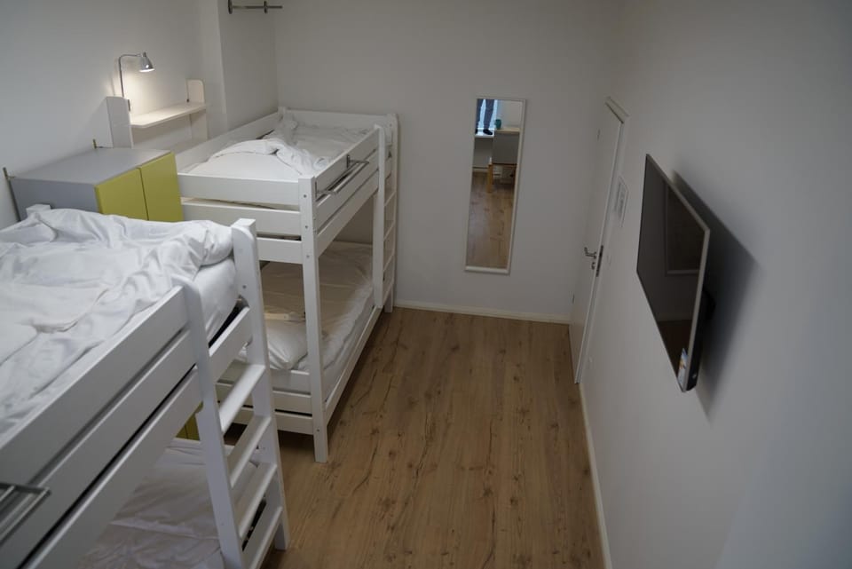 Bed, Photo of the whole room, bunk bed