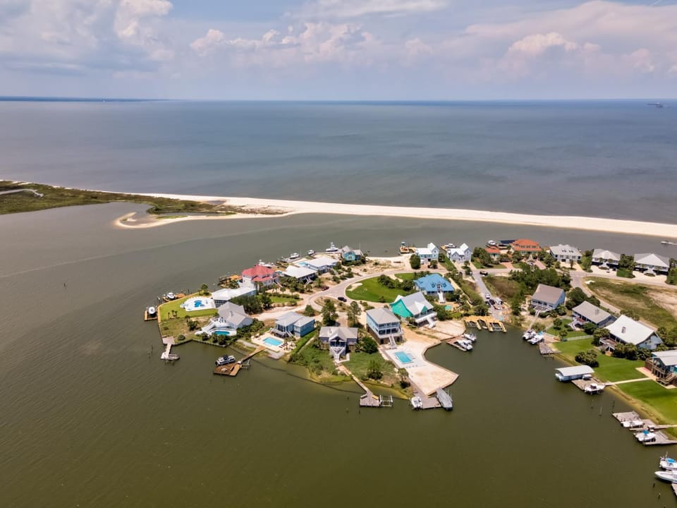 New Listing Spotlight! Pink Palace House in Dauphin Island