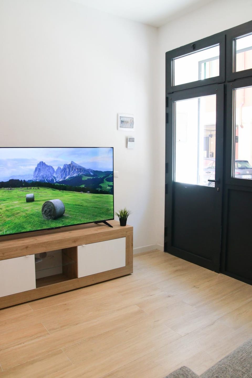 Communal lounge/ TV room, TV and multimedia, Evening entertainment