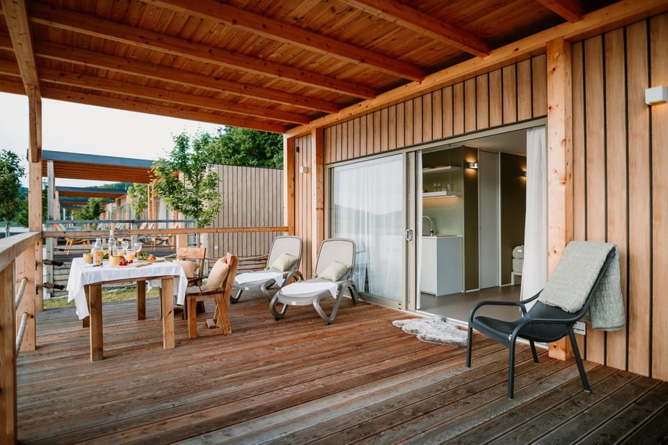Balcony/Terrace, Living room, Seating area, sunbed