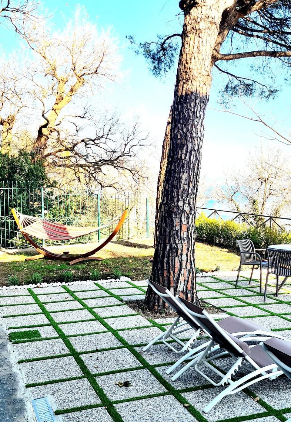 Property building, Garden, Garden view