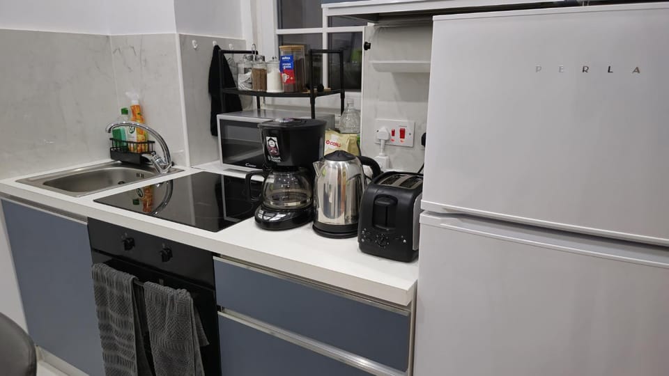 Kitchen or kitchenette, Dining area, kitchen, kitchen