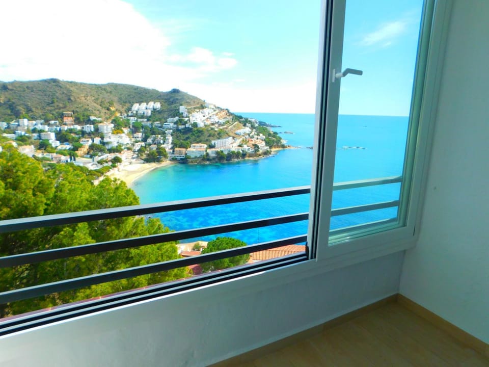 Gmid Immo A-239 Andreu Ferrer Apartment in Roses
