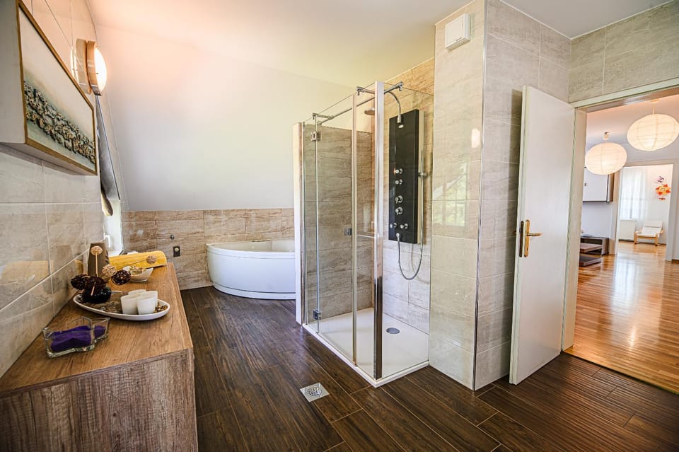 Shower, Bathroom, Bath