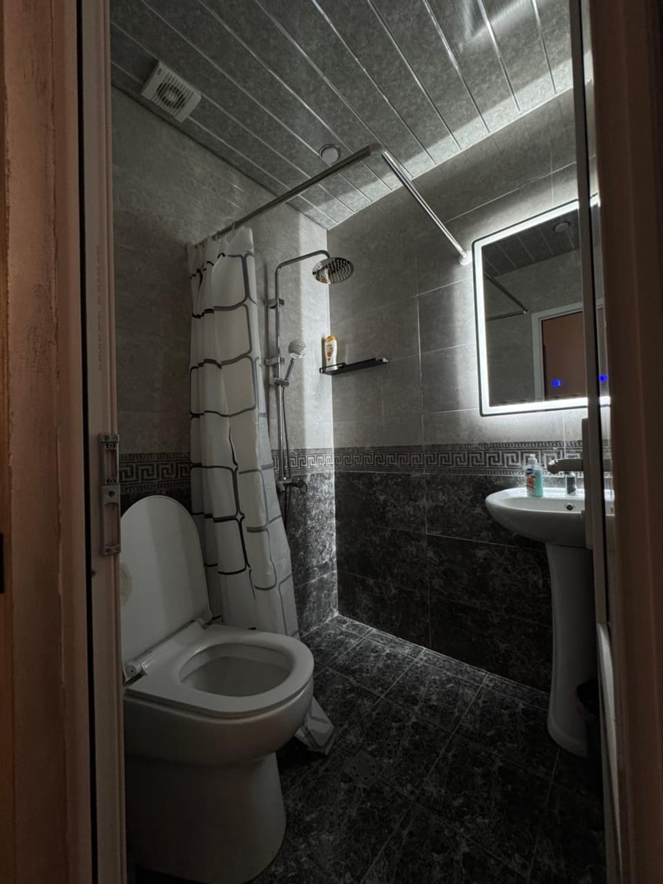 Shower, Toilet, Bathroom