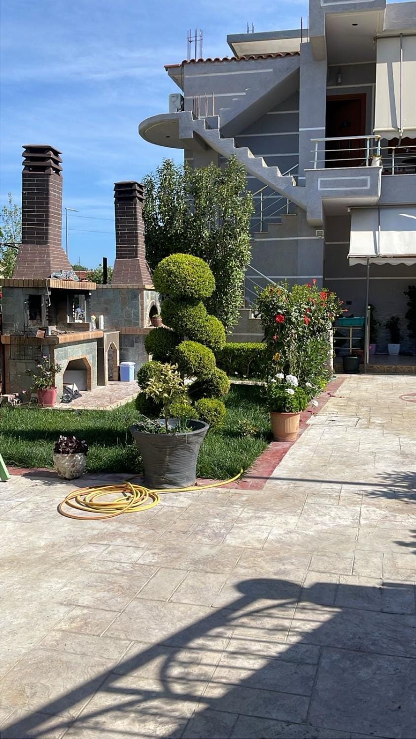 Property building, Garden