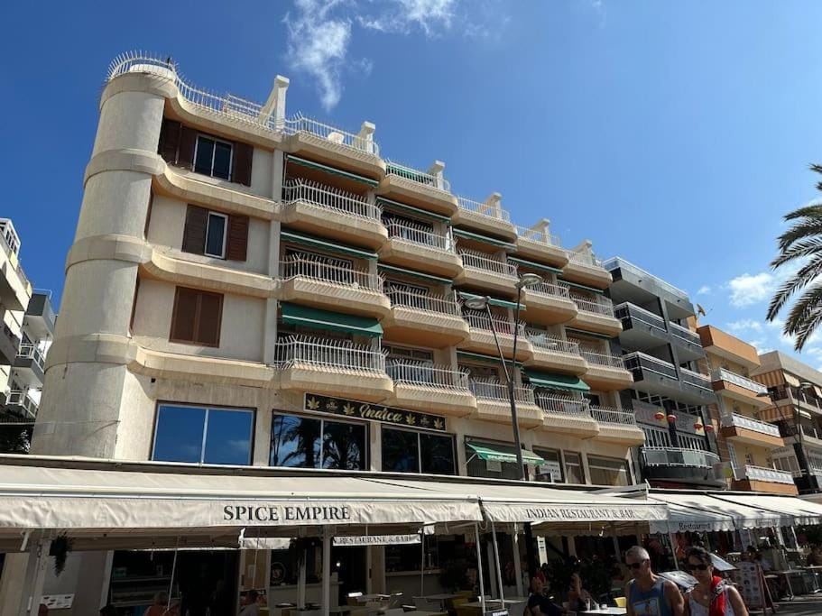 Los Cristianos, Ocean and Harbour view, pedestrian Apartment in Los Cristianos