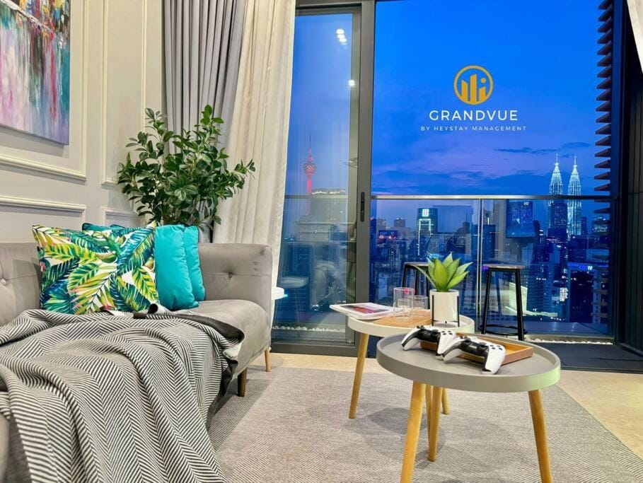 Lucentia BukitBintang KlccView InfinityPool By HeyStay Management Apartment in Federal Territory of Kuala Lumpur
