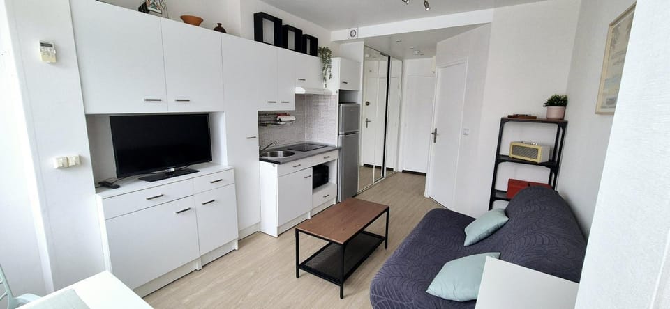 TV and multimedia, Kitchen or kitchenette