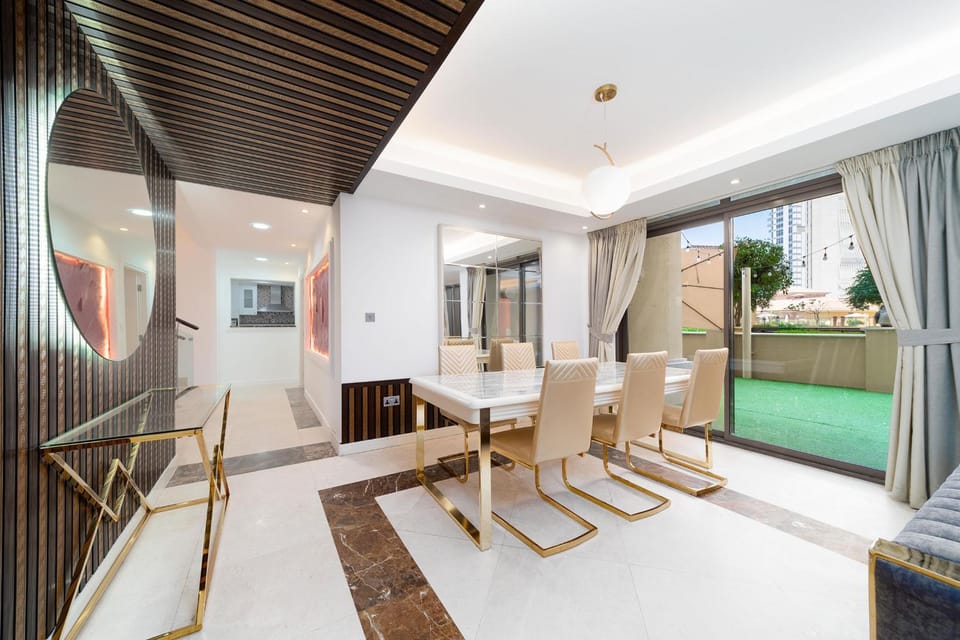 Patio, Living room, Dining area