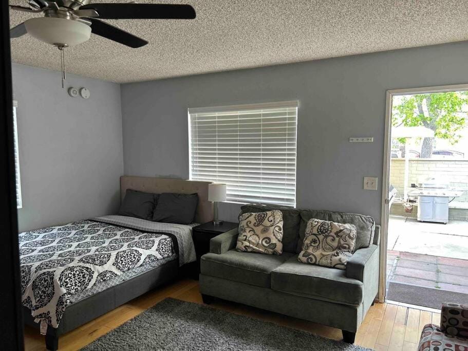 Private Studio GuestHouse With Everything! Apartment in North Hollywood