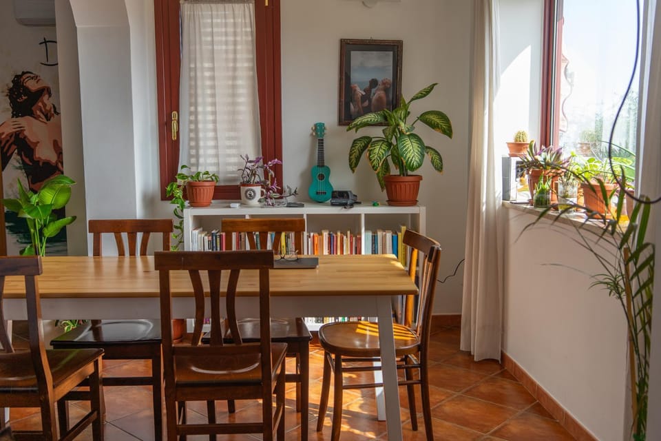 Communal lounge/ TV room, Dining area