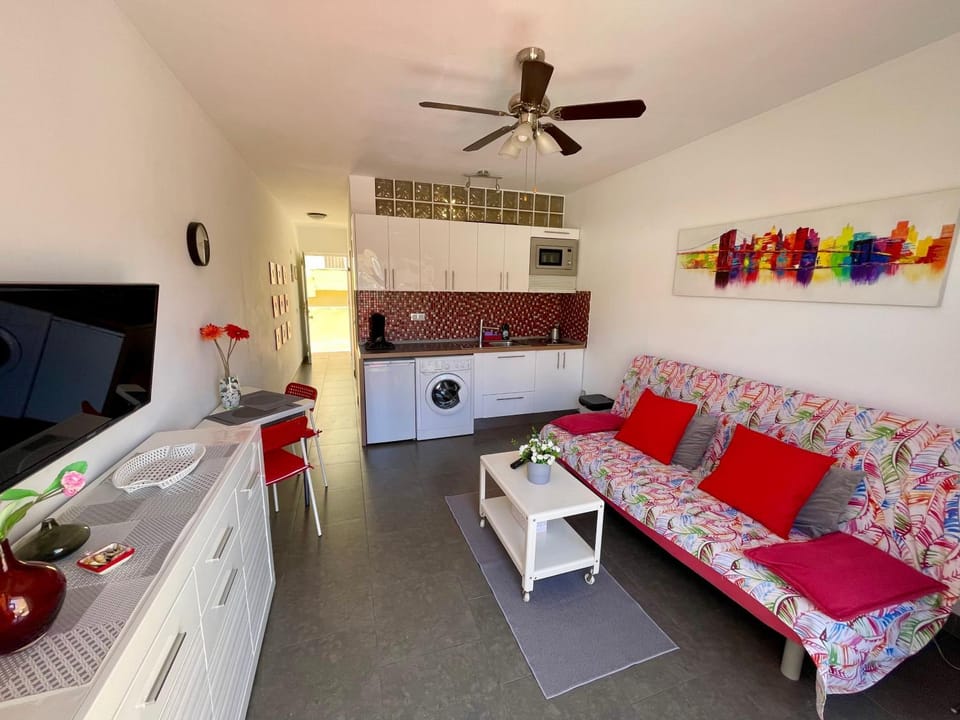 TV and multimedia, Kitchen or kitchenette, Dining area