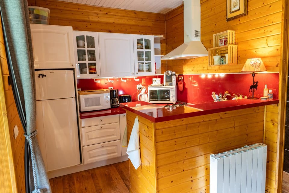 Coffee/tea facilities, Kitchen or kitchenette, dishwasher, oven, pet friendly, stove, toaster