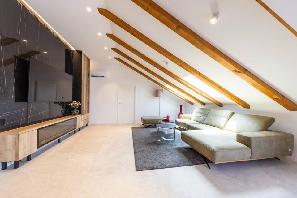 TV and multimedia, Living room