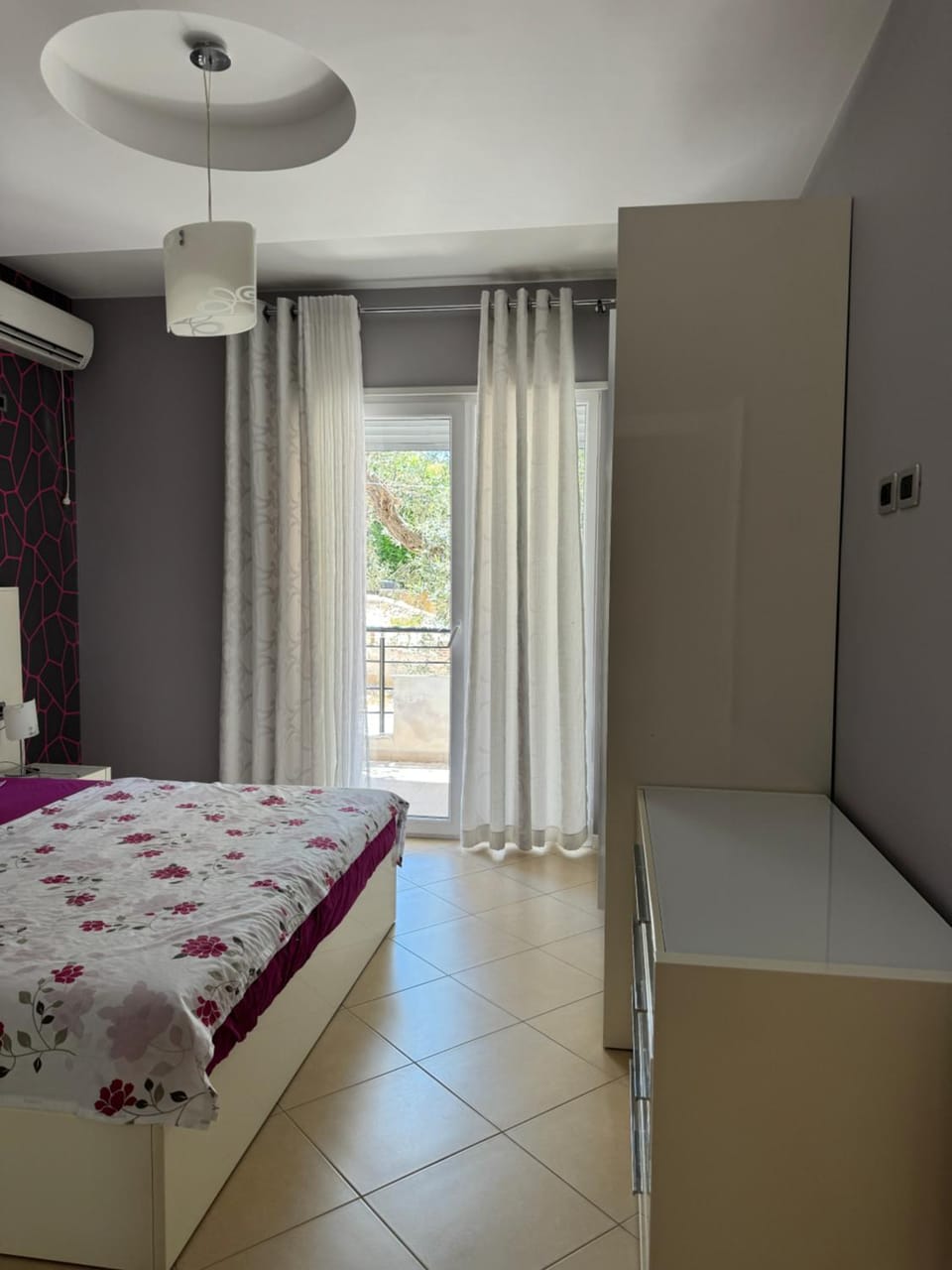 Bed, Photo of the whole room, Bedroom, wardrobe