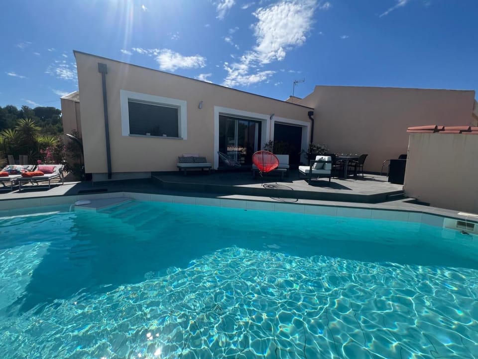 Patio, Pool view, Swimming pool, sunbed