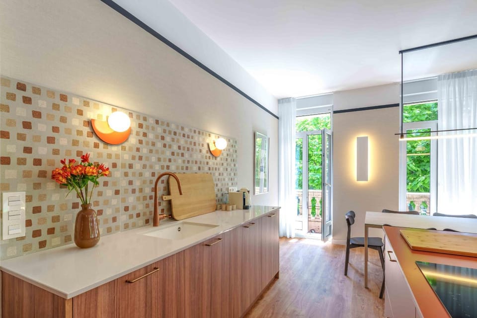Kitchen or kitchenette