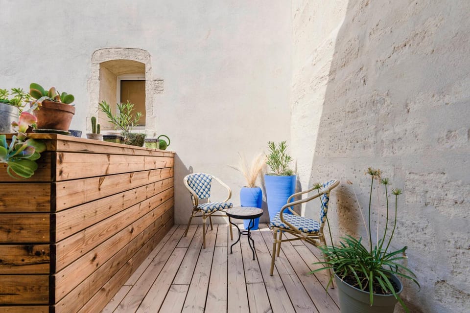 Le Petit Avignon - chambres & appartement à deux pas du Pont d'Avignon et du Palais des Papes Bed and Breakfast in Avignon