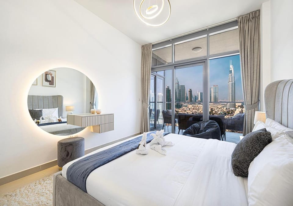 Magnificent 4 Bedroom Apartment, Bellevue Tower Apartment in Dubai