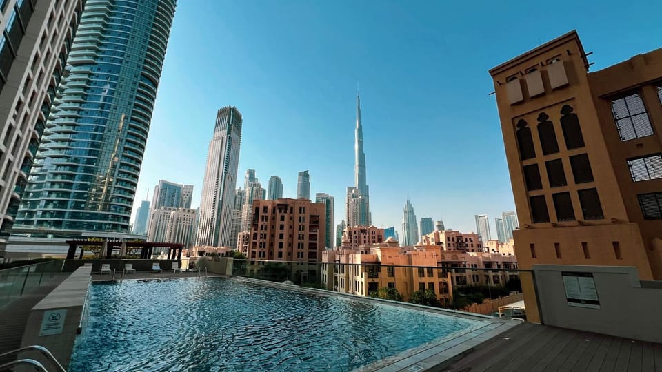 Magnificent 4 Bedroom Apartment, Bellevue Tower Apartment in Dubai