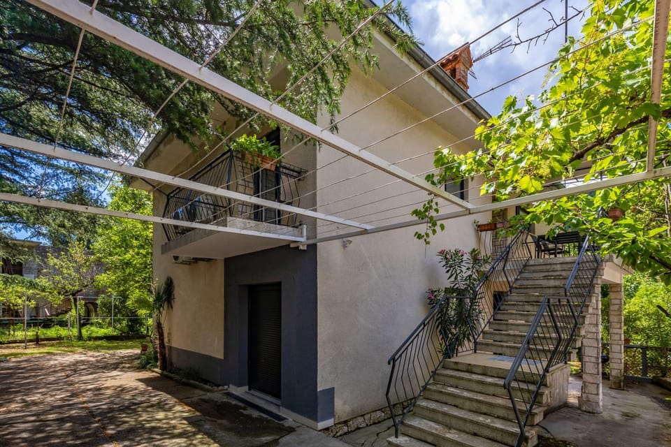 Property building, Garden