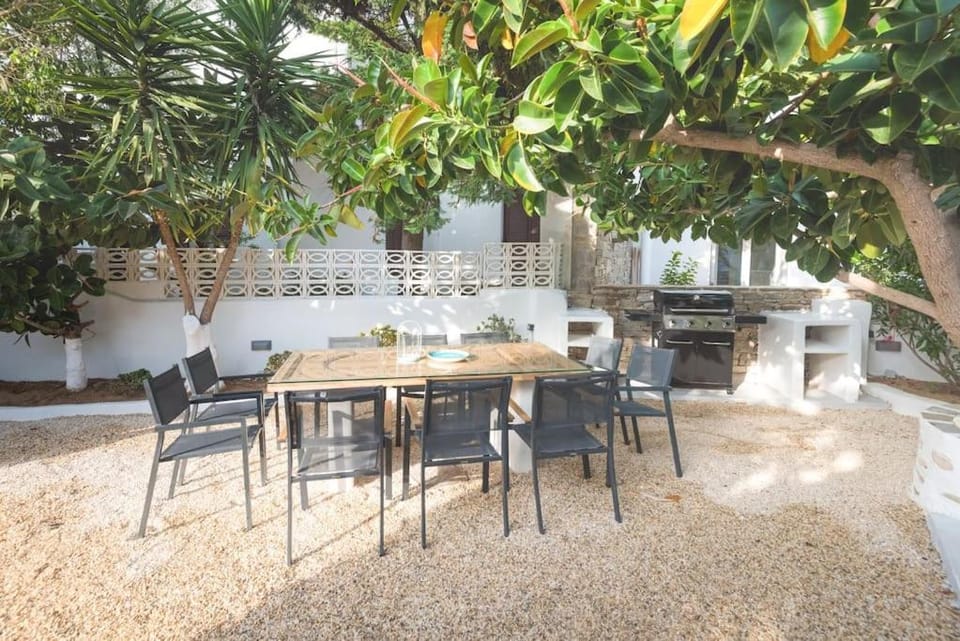 Garden, Dining area