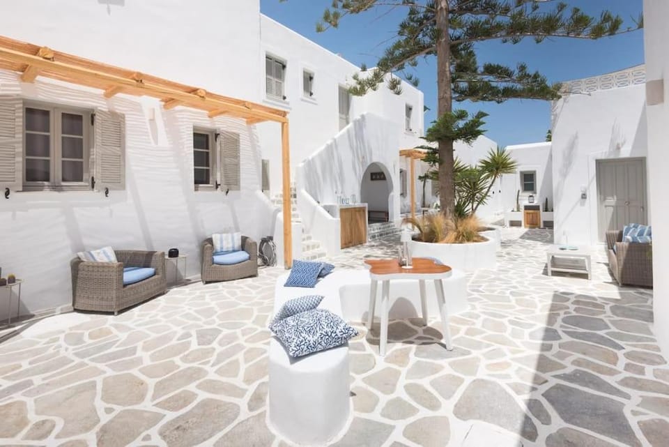 Property building, Inner courtyard view