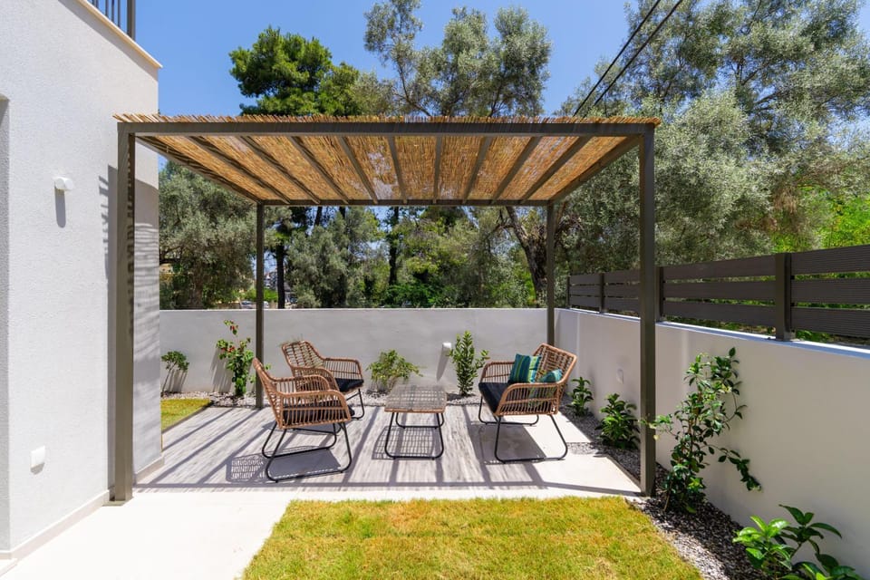 Patio, Garden, Balcony/Terrace, Garden view