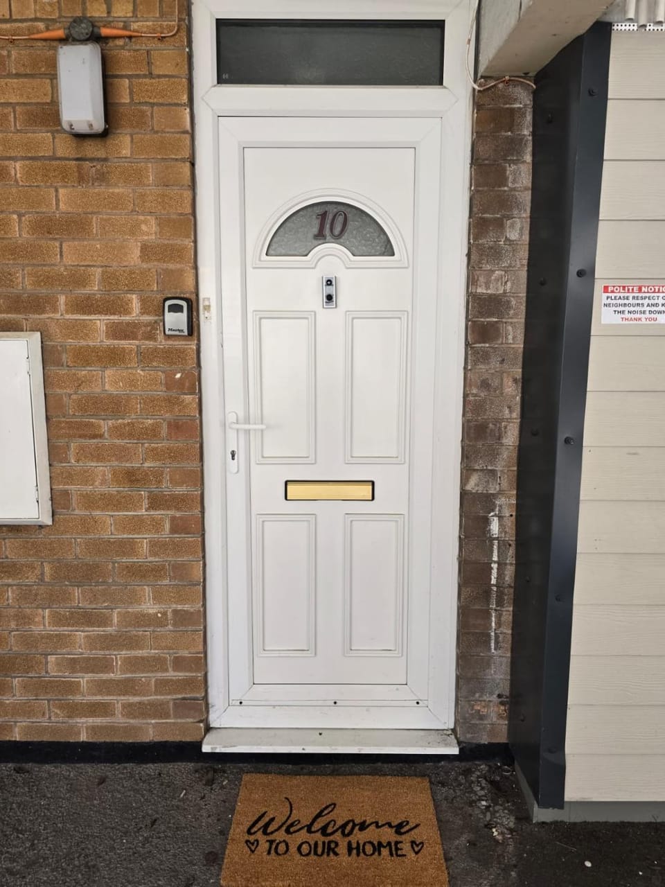 Facade/entrance