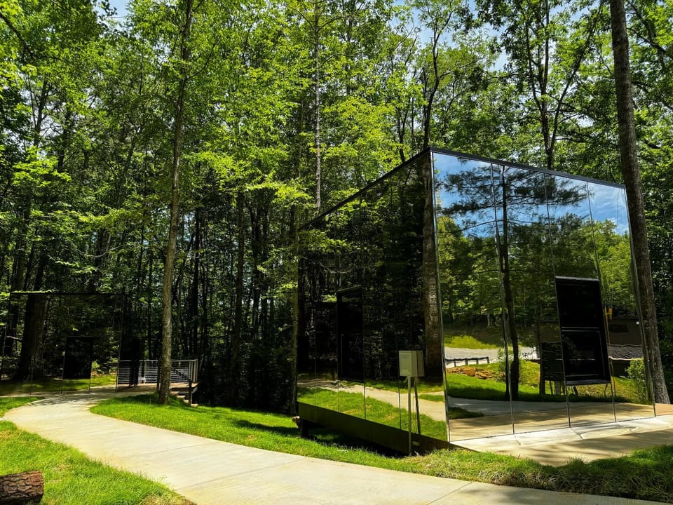 Property building, Natural landscape, acessibility