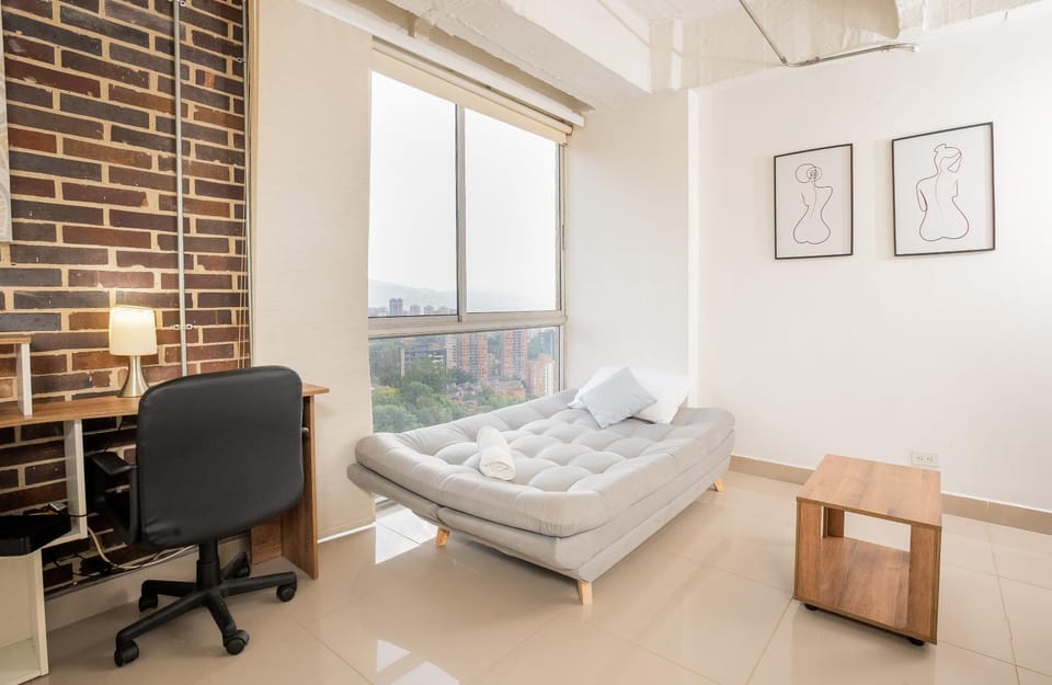 Bed, Living room