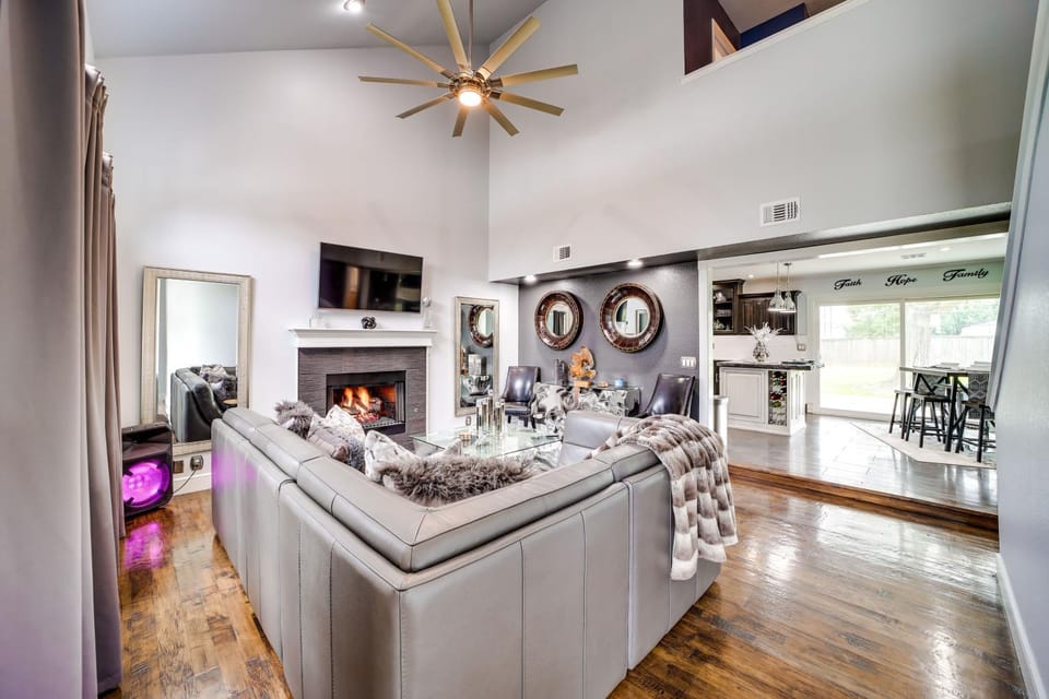 'Peace & Tranquility': Home 2 Mi to Dtwn Tulsa! House in Tulsa