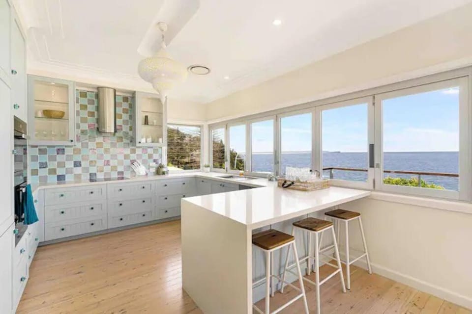 Seabreeze Getaway Oceanfront Family Home in Norah Head House in Central Coast