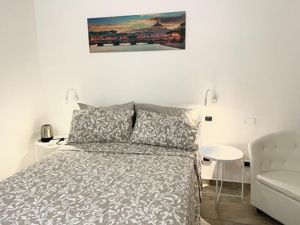 Casa Metro A PONTELUNGO Vacation rental in Rome