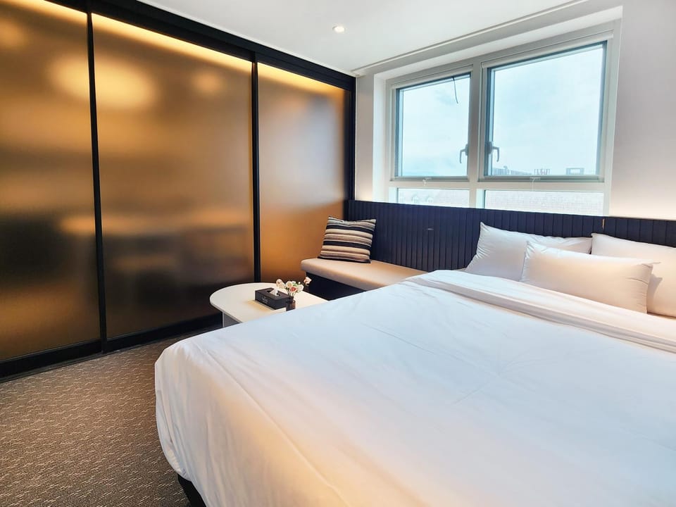 SOTA SUITE Yangyang Granbay Hotel in South Korea