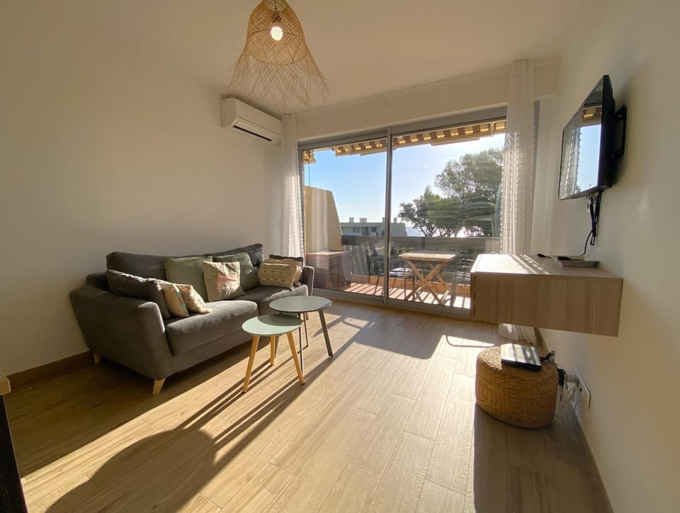 TV and multimedia, Garden view, air conditioner