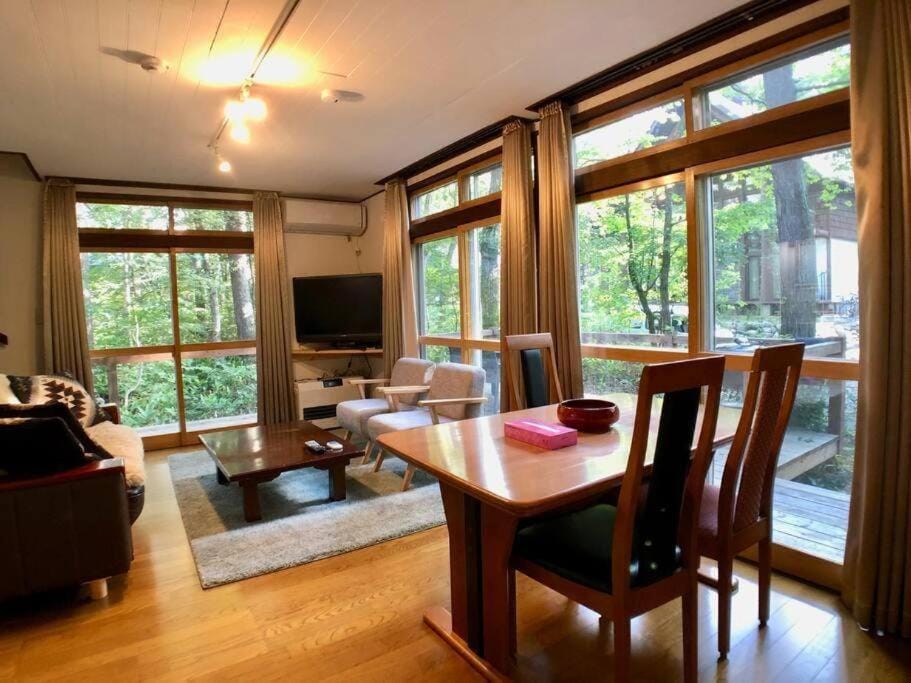 Acorn Cottage Chalet in Hakuba
