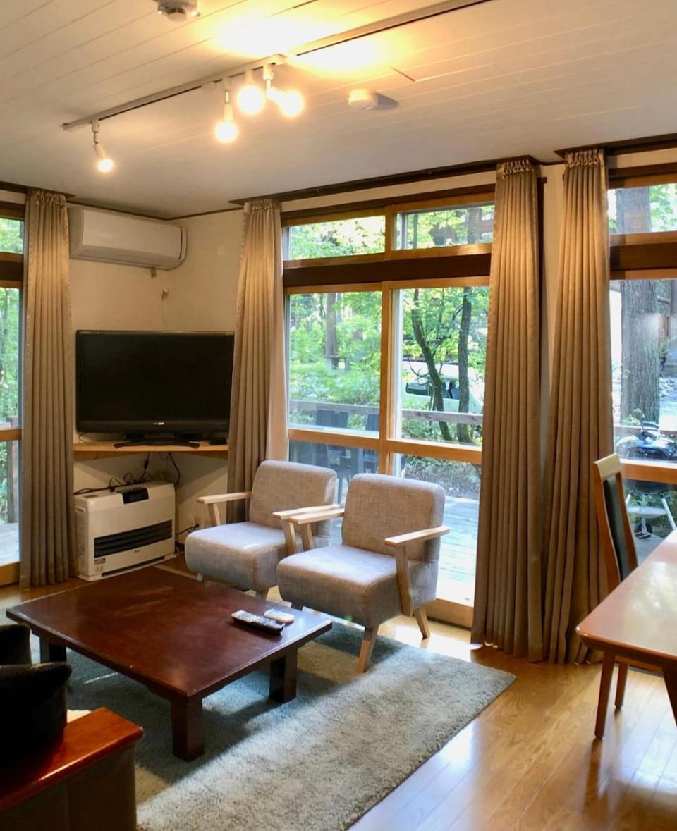 Acorn Cottage Chalet in Hakuba