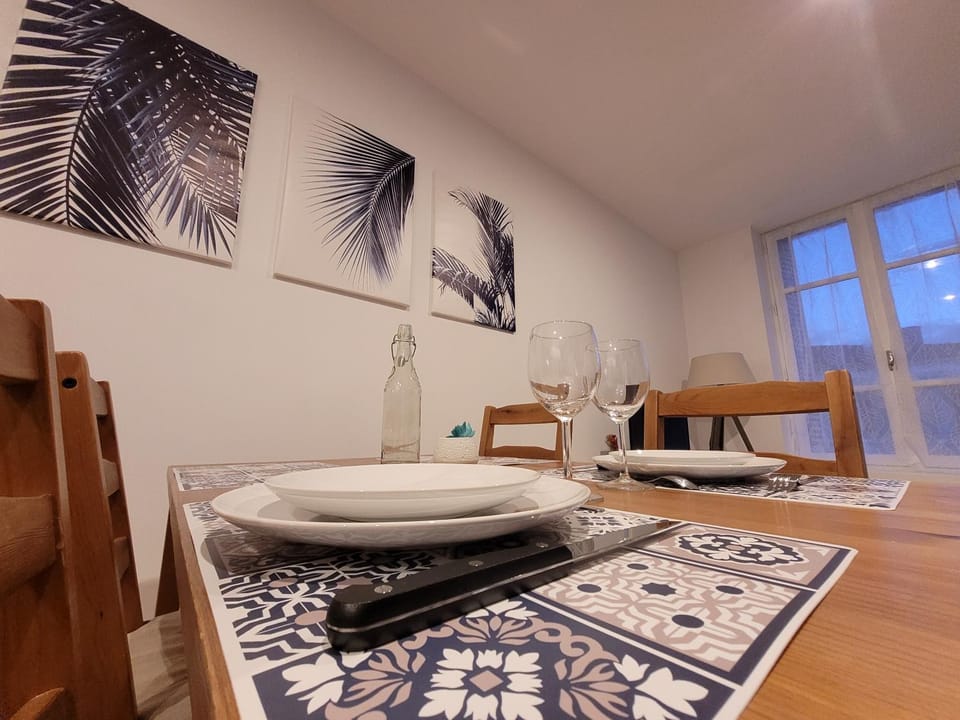 Living room, Dining area