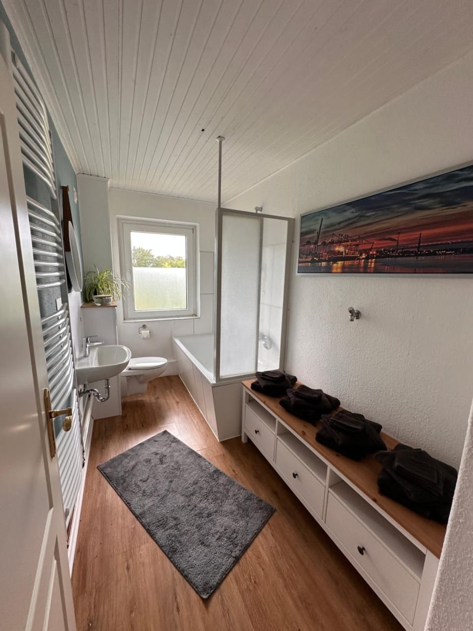 Bathroom, Bath