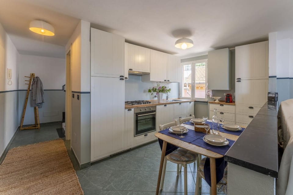 Spring, Summer, Kitchen or kitchenette, Dining area, Autumn