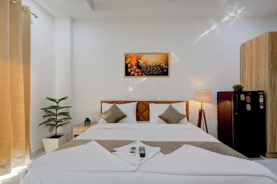 Bed, Kitchen or kitchenette, Photo of the whole room, Bedroom, wardrobe