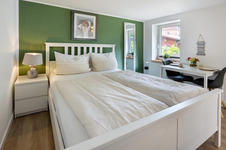 Living room, Bedroom