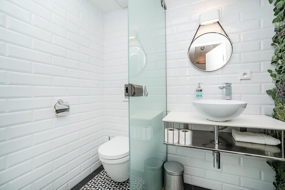 Toilet, Bathroom