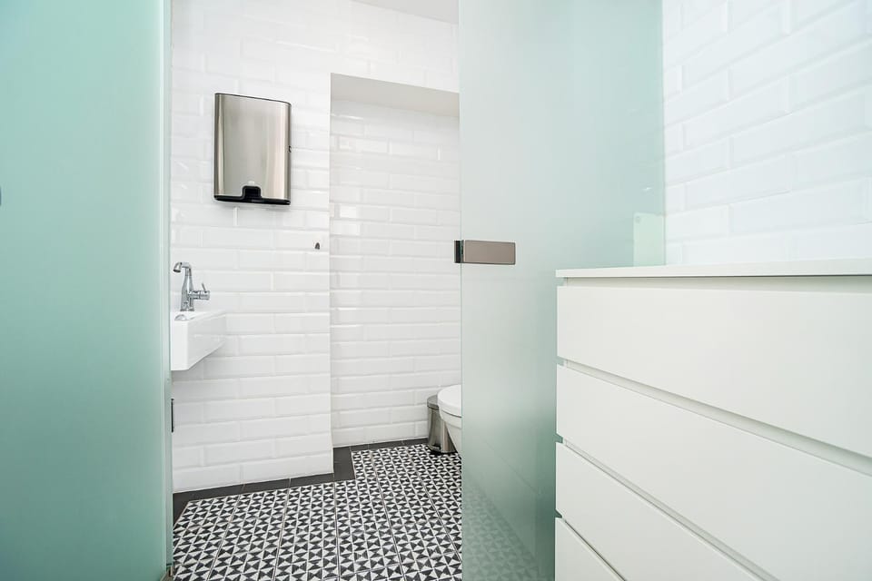 Toilet, Bathroom