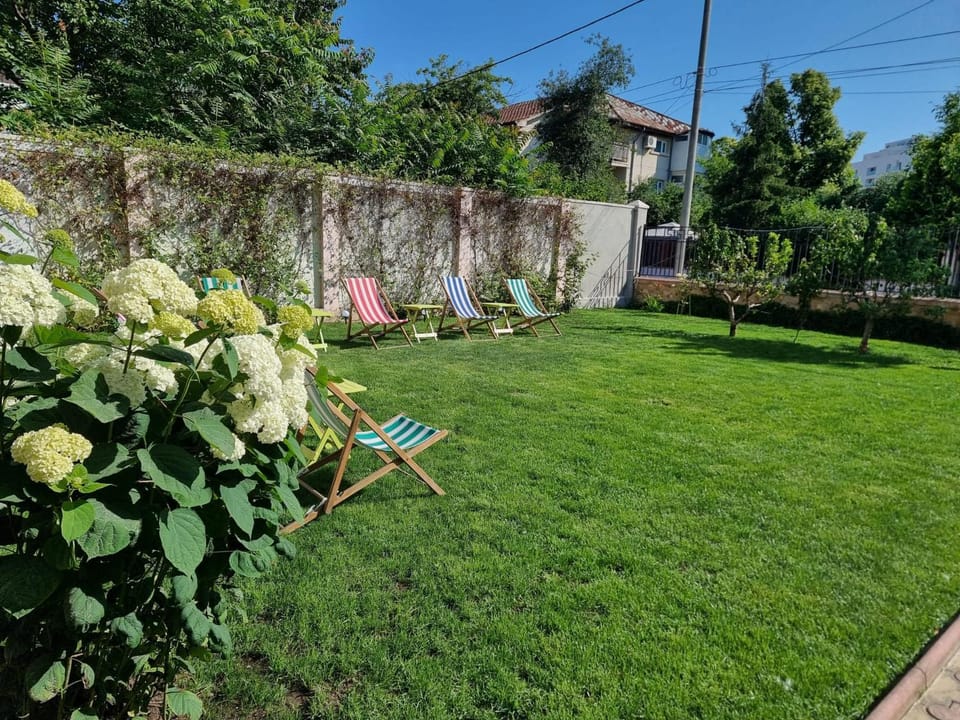 Inner courtyard view